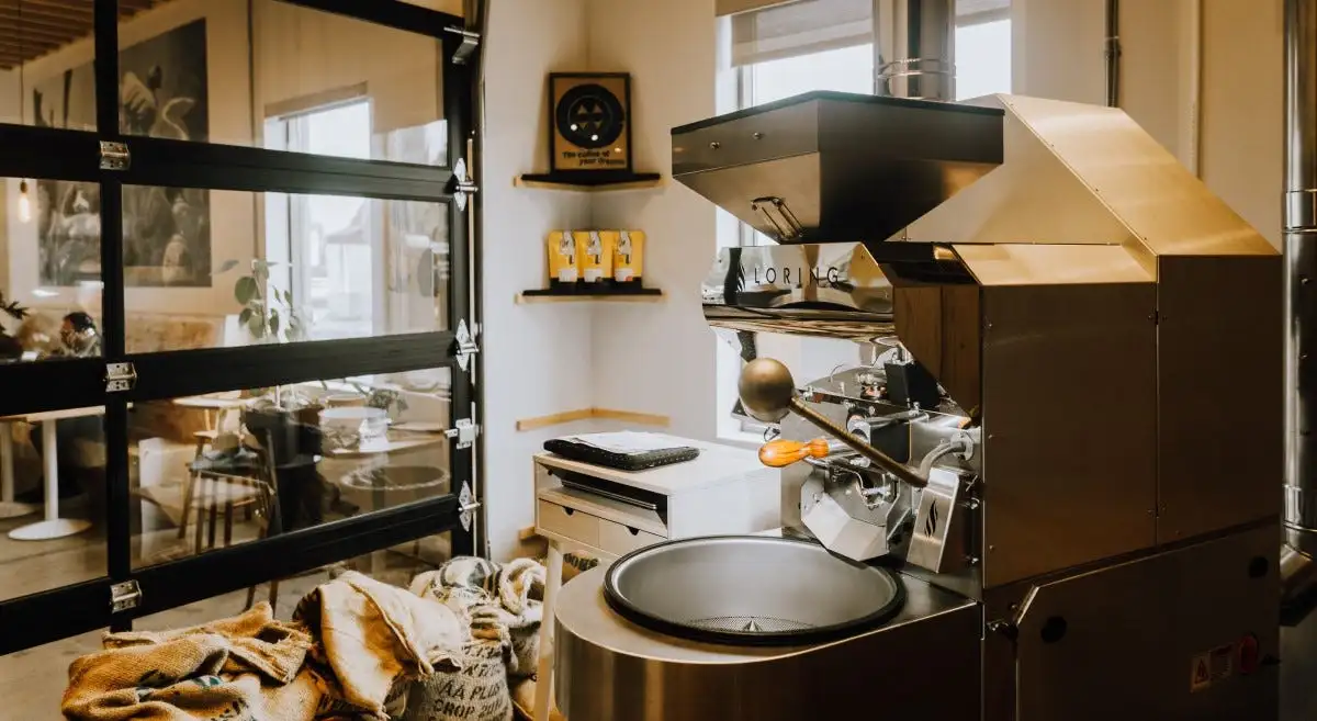 In Defense of Dark Roasts - by Fionn Pooler - The Pourover