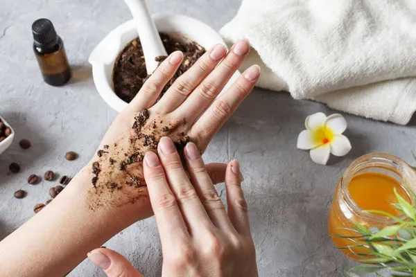 Bã cà phê được ứng dụng làm chất tẩy tế bào chết cho da