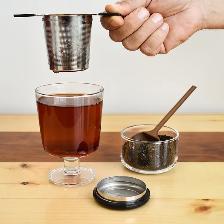 Bình lọc trà (Tea Infuser) được dùng để pha cà phê thay cho phin truyền thống