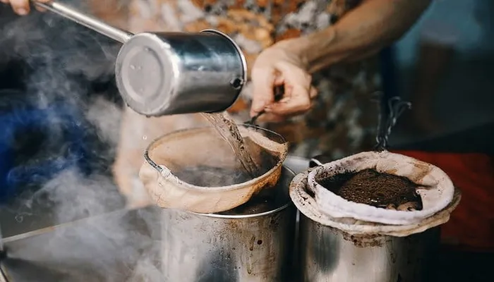 Cà phê kho Sài Gòn hấp dẫn, hương vị khó quên