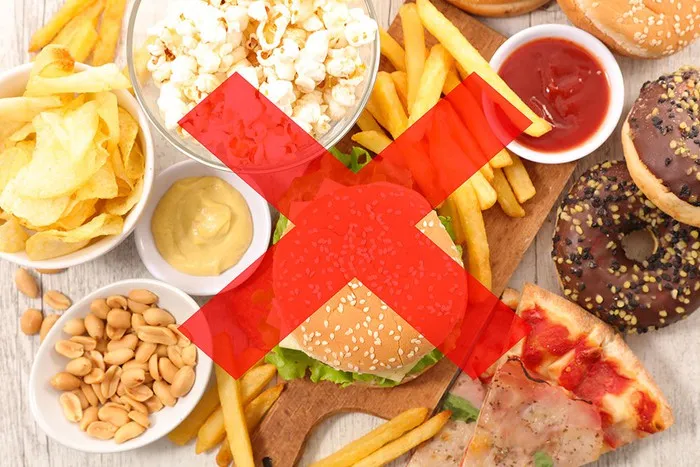 Các thực phẩm chiên rán và cay nóng cần tuyệt đối tránh sau khi nhổ răng khôn