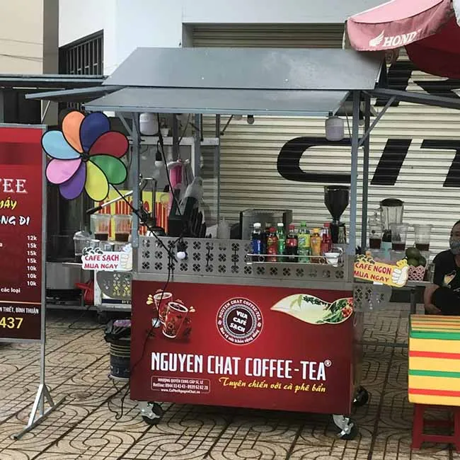 Chi phí đầu tư cho xe bán cà phê pha máy di động cần được tính toán kỹ lưỡng