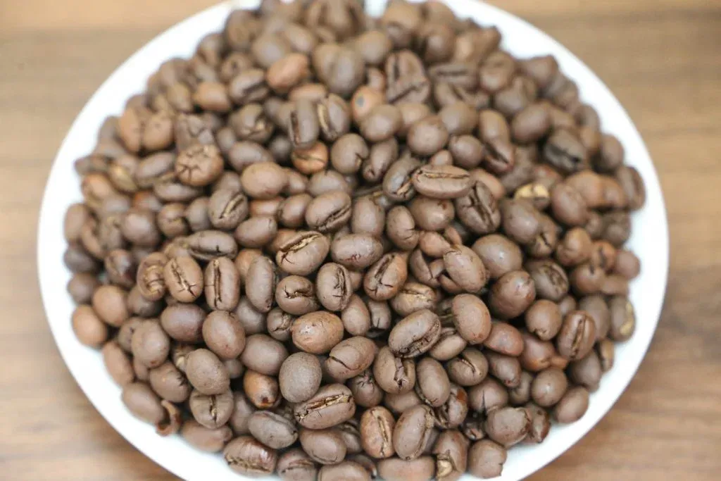 Hạt cà phê Culi (Peaberry) có hình dáng no tròn do chỉ có một hạt trong quả, cho ra hương vị mạnh mẽ, đậm đà