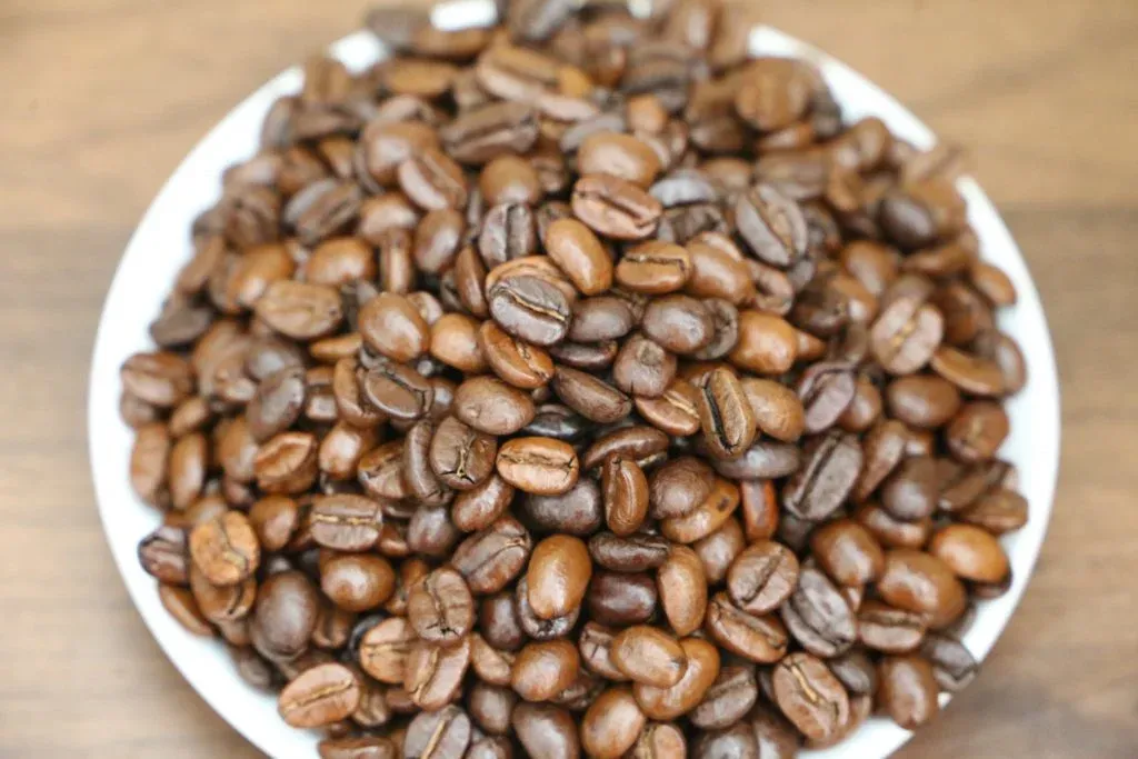 Hạt cà phê Moka là biến thể của Arabica, quý hiếm và nổi tiếng nhất là từ Cầu Đất, Đà Lạt