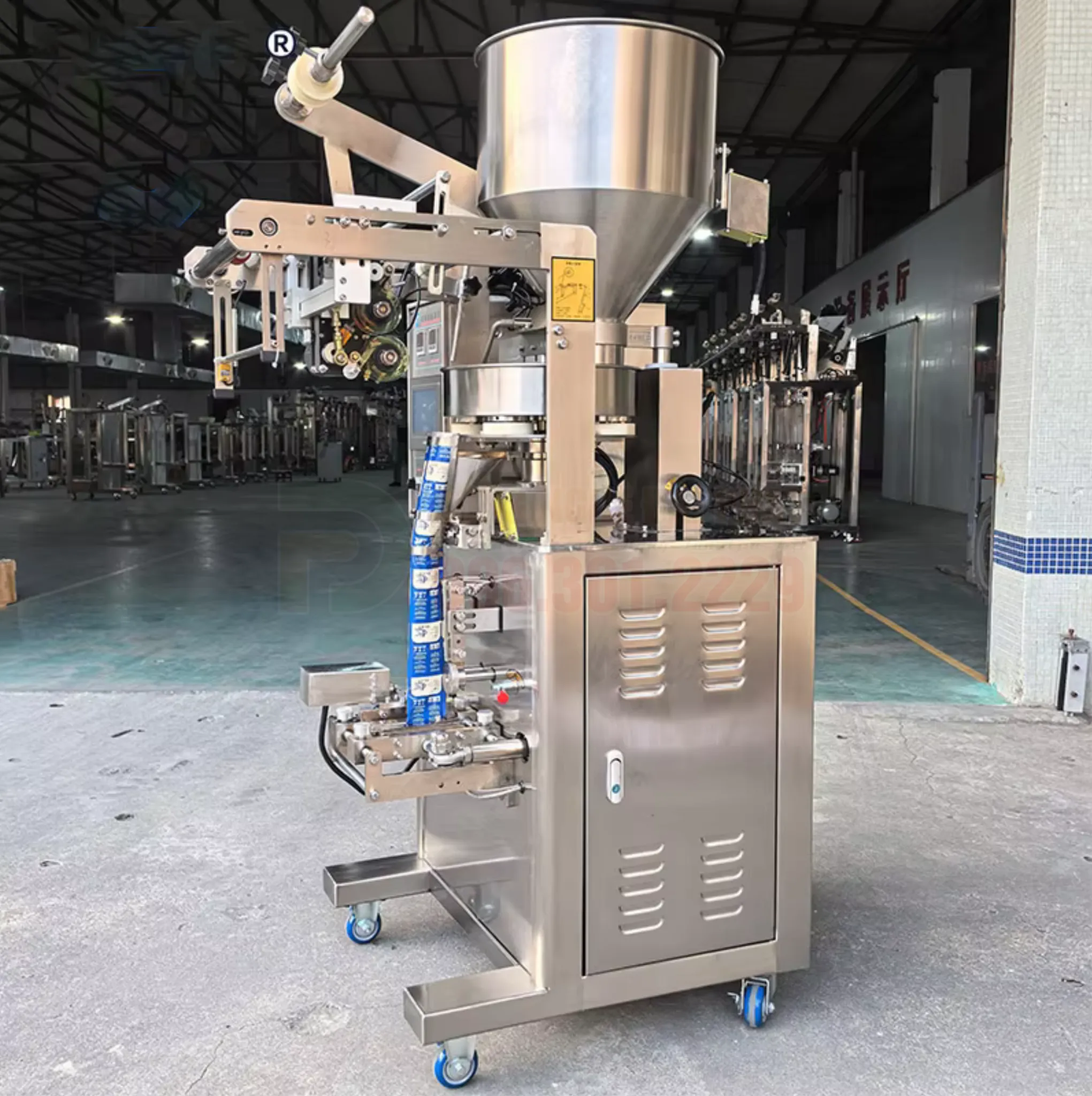 Hệ thống chiết rót và hàn túi kín khí của máy định lượng bột cà phê
