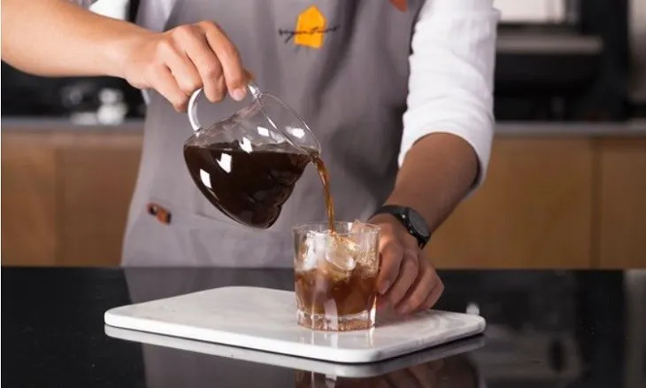 Hình ảnh ly cà phê Cold Brew thành phẩm, thưởng thức cùng với đá viên