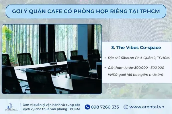Không gian họp nhóm tại The Vibes Co-space, mang phong cách "Urban Retreat" với kiến trúc tinh tế và hiện đại