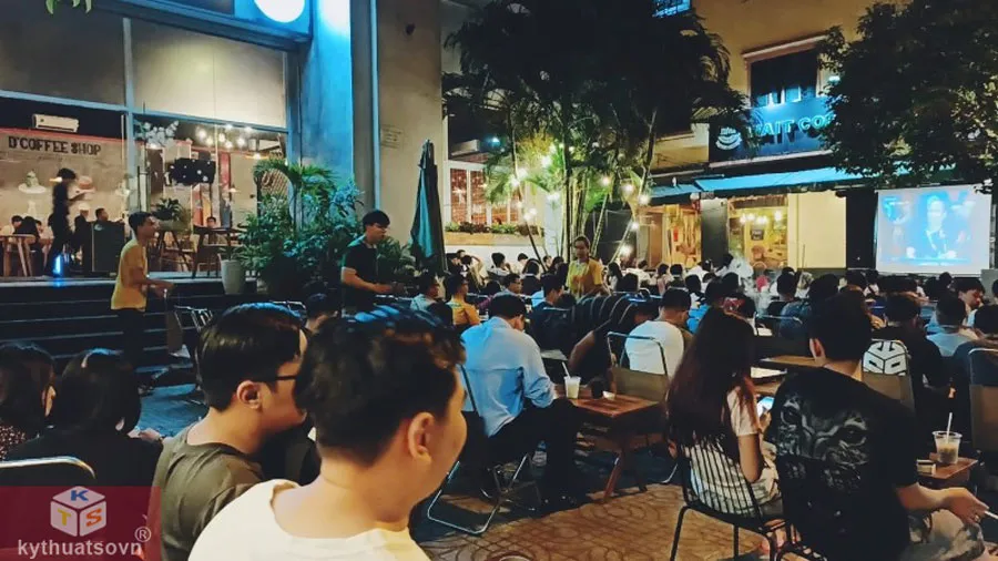 Lắp đặt máy chiếu chuyên nghiệp cần xem xét đến khoảng cách chiếu, góc nhìn và quản lý dây cáp