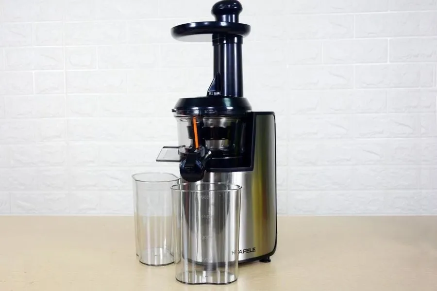 Máy ép trái cây Hafele GS-133N và 2 cốc chứa nước ép dung tích lớn