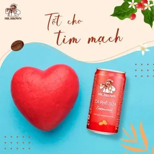 Một tách cà phê nóng được đặt cạnh đồng hồ, tượng trưng cho thời gian uống hợp lý