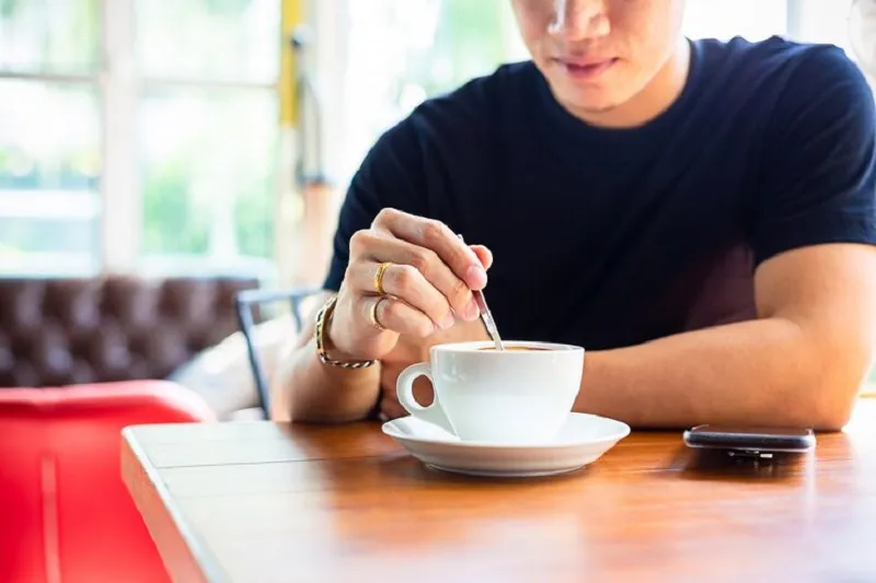 Mức tiêu thụ cà phê vừa phải là chìa khóa để bảo vệ tinh trùng nam giới