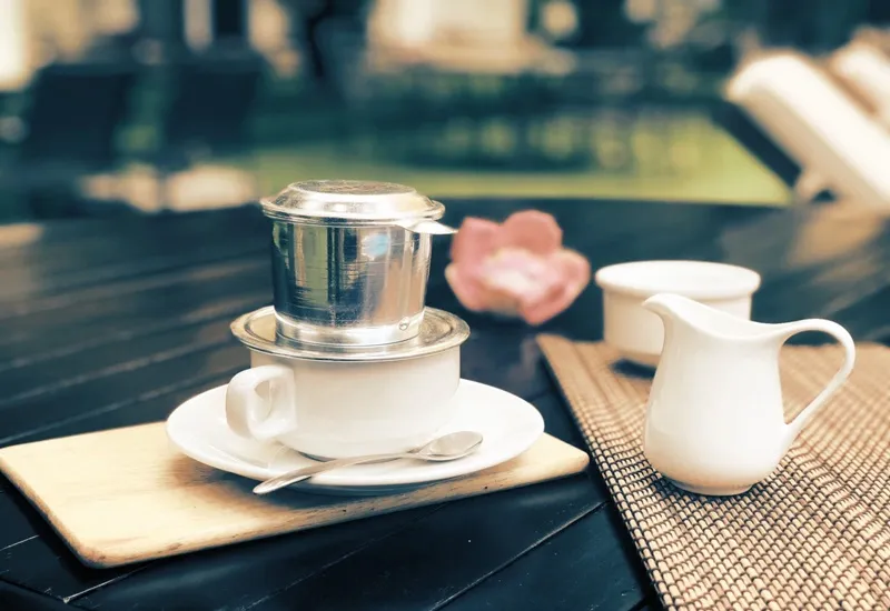 Nên uống cà phê vào giữa buổi sáng
