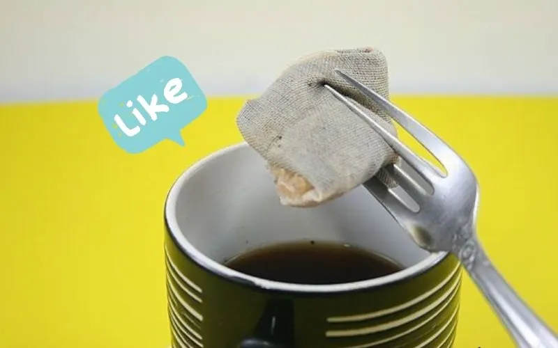 Pha cà phê bằng túi vải là một cách làm thủ công nhưng hiệu quả