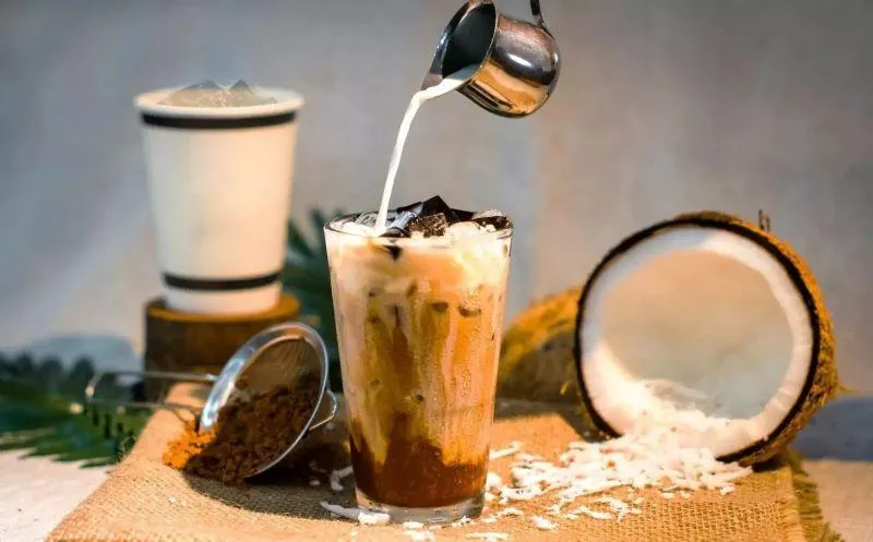 Pha chế cafe nước cốt dừa đá xay đơn giản, thành công ngay lần đầu tiên