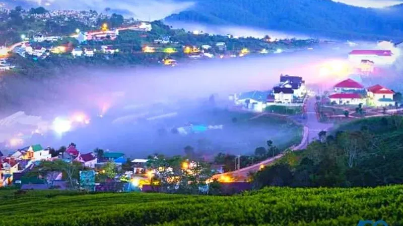 Quán cà phê có không gian riêng tư đón ánh bình minh và sương sớm