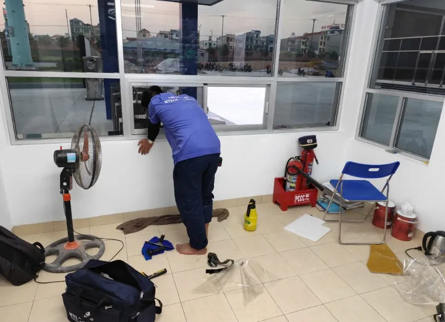 Quy trình dán phim đảm bảo và nhanh chóng