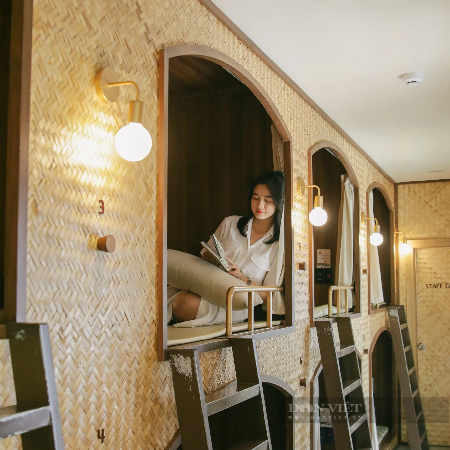 Thiết kế các box ngủ tại cà phê giường nằm dạng giường tầng giúp tối ưu hóa không gian sử dụng