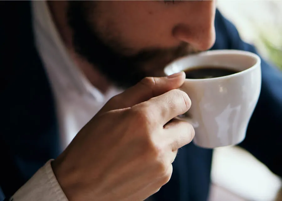 Tỉ lệ phối trộn cà phê đậm đà thường được áp dụng cho phái mạnh, tạo ra hương vị mạnh mẽ và ấn tượng