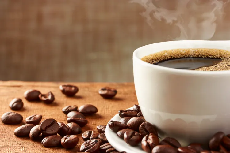 Uống cà phê giảm cân có thực sự tốt không và liệu có duy trì được cân nặng lâu dài không