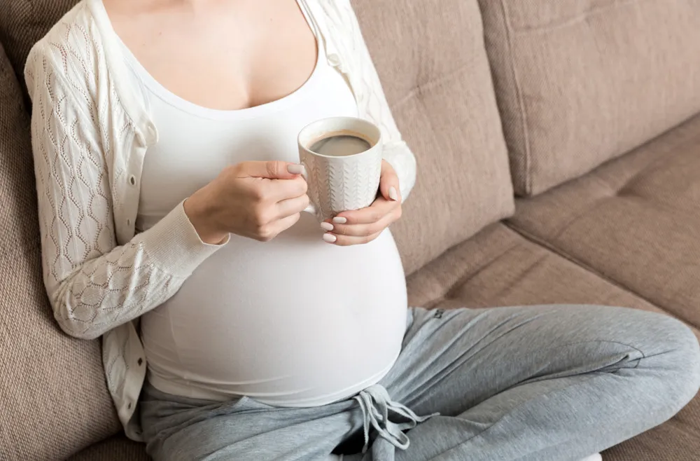 Mẹ Bầu Uống Cà Phê Có Sao Không? Liều Lượng Caffeine An Toàn