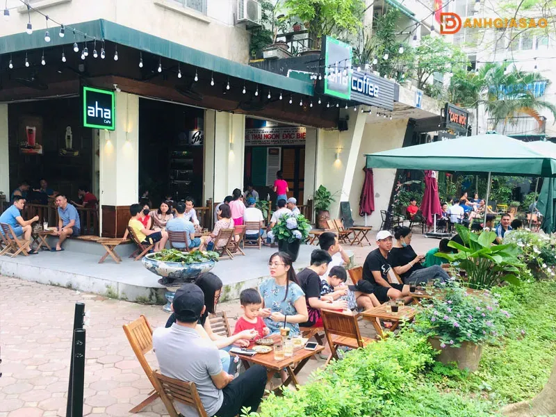Phản Hồi Tích Cực Từ Khách Hàng Về Trải Nghiệm Sản Phẩm và Dịch Vụ Tại AHA Cafe